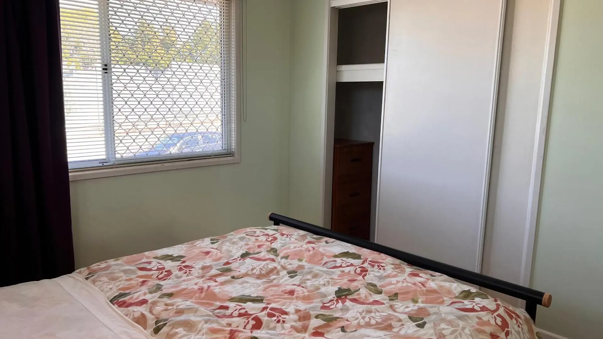 Double Rooms Exit24 On M1 Slacks Creek